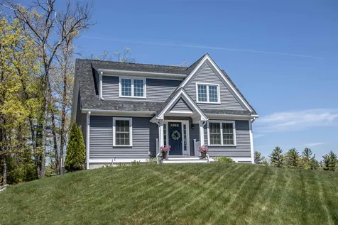 14 Calla Road Londonderry NH 03053