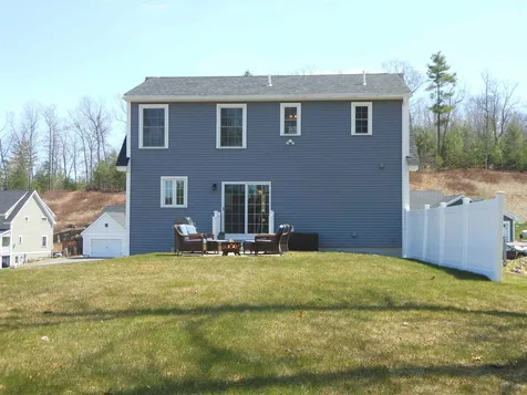 14 Calla Road Londonderry NH 03053