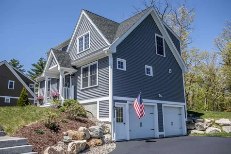 14 Calla Road Londonderry NH 03053
