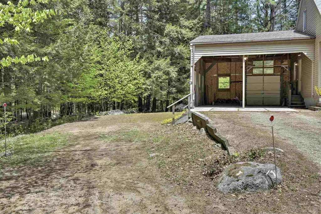 10 Malcolm Drive Surry NH 03431