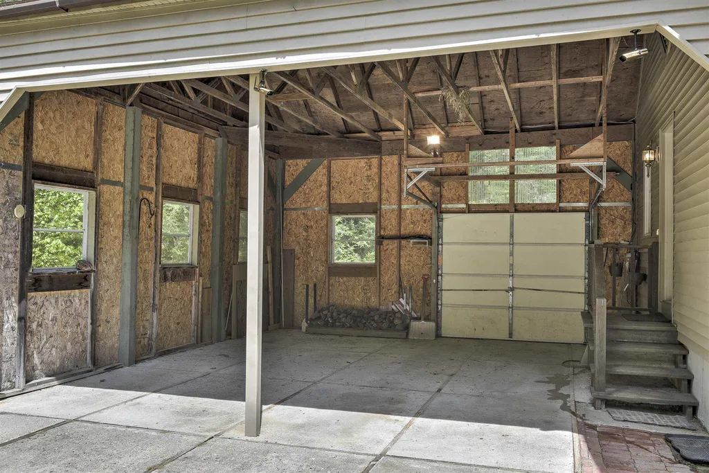 10 Malcolm Drive Surry NH 03431