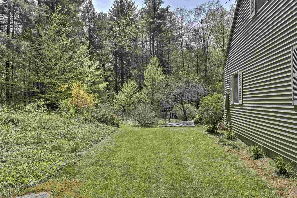 10 Malcolm Drive Surry NH 03431