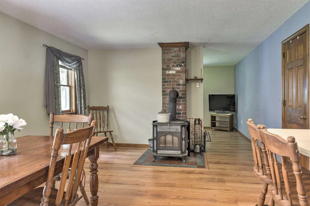 10 Malcolm Drive Surry NH 03431