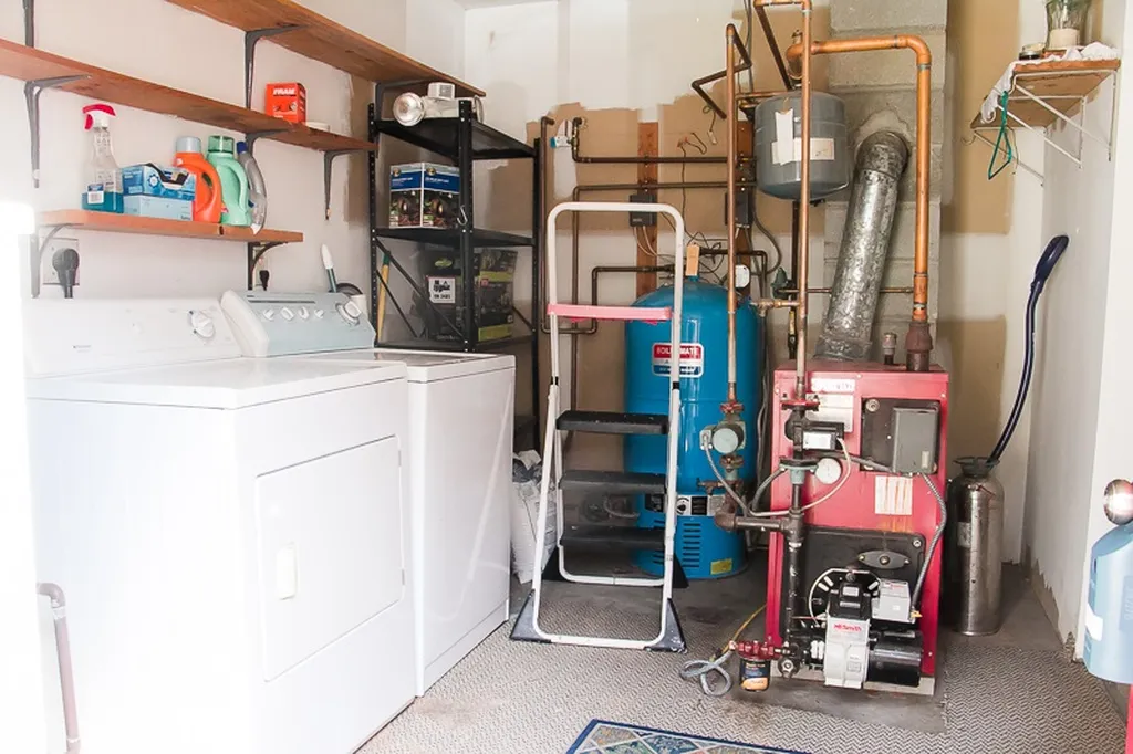 120 Pondview Drive Bristol VT 05443