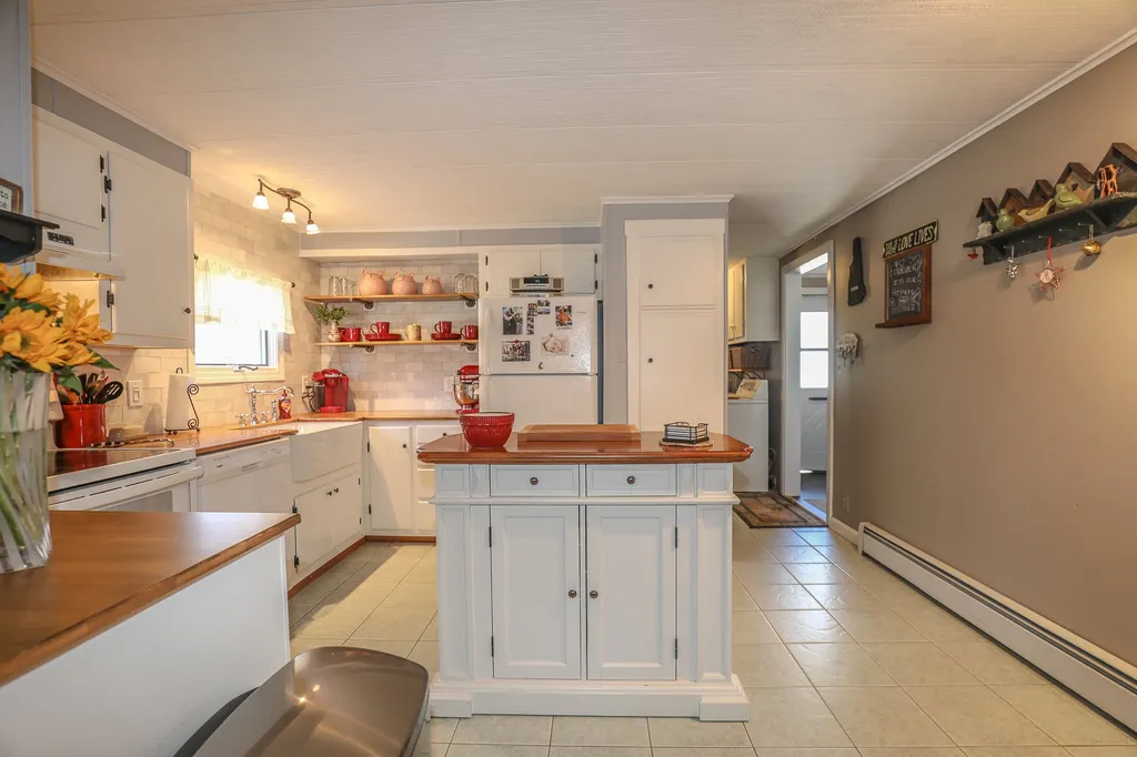7 Randlett Street Concord NH 03303