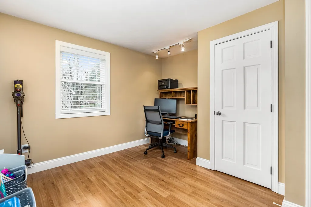 13 Hersey Lane Newmarket NH 03857