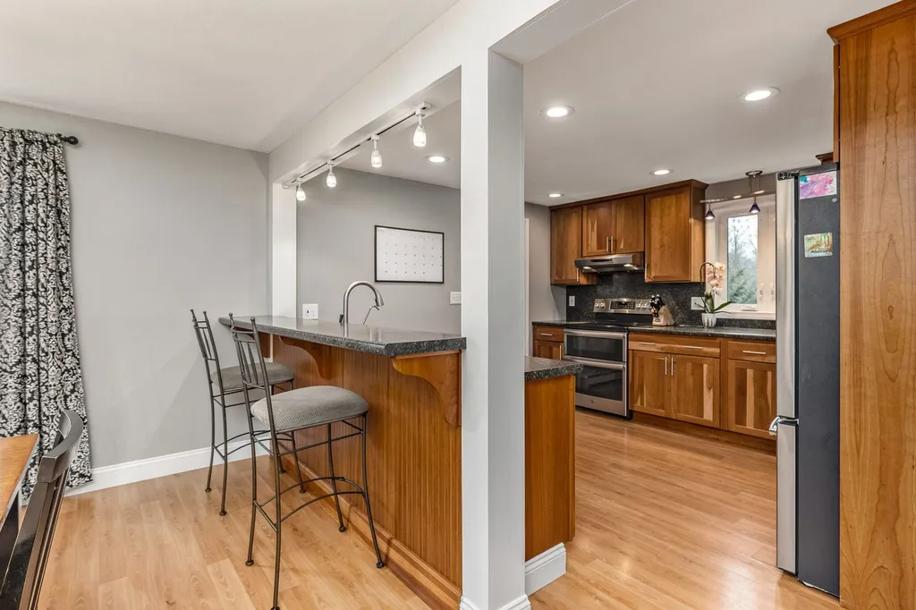 13 Hersey Lane Newmarket NH 03857