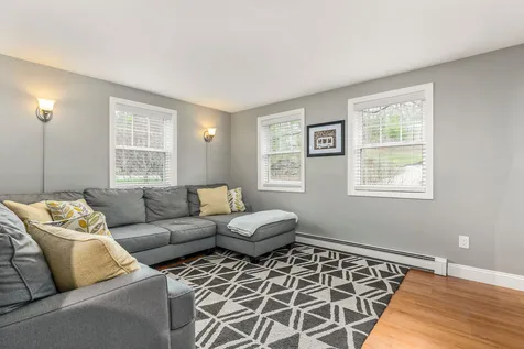 13 Hersey Lane Newmarket NH 03857