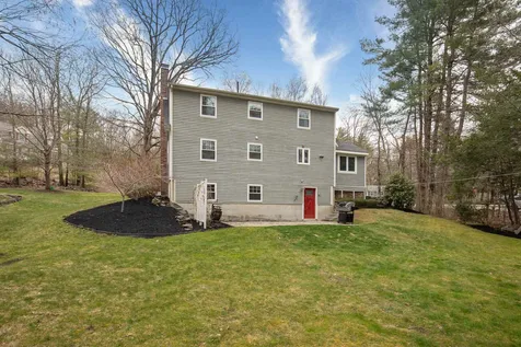 13 Hersey Lane Newmarket NH 03857