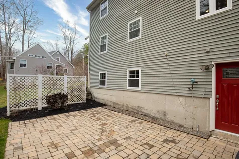 13 Hersey Lane Newmarket NH 03857
