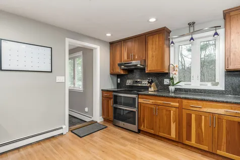 13 Hersey Lane Newmarket NH 03857