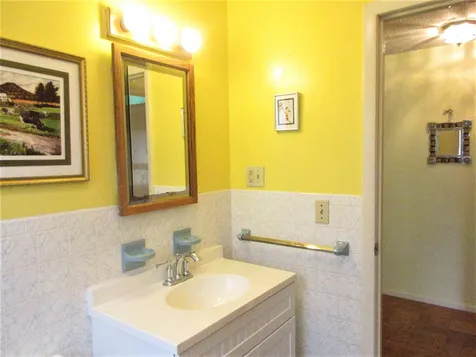 40 Woodcrest Circle Milton VT 05468