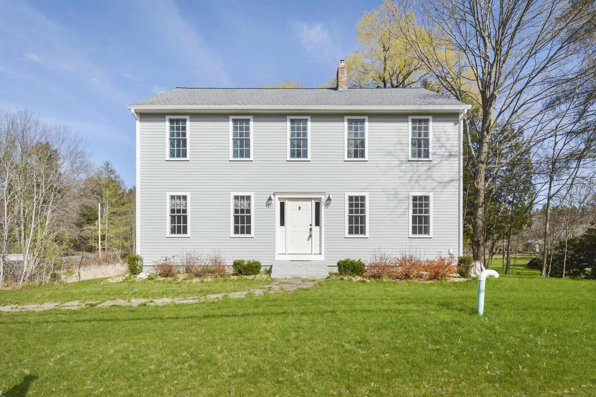 187 Main Street Kingston NH 03848