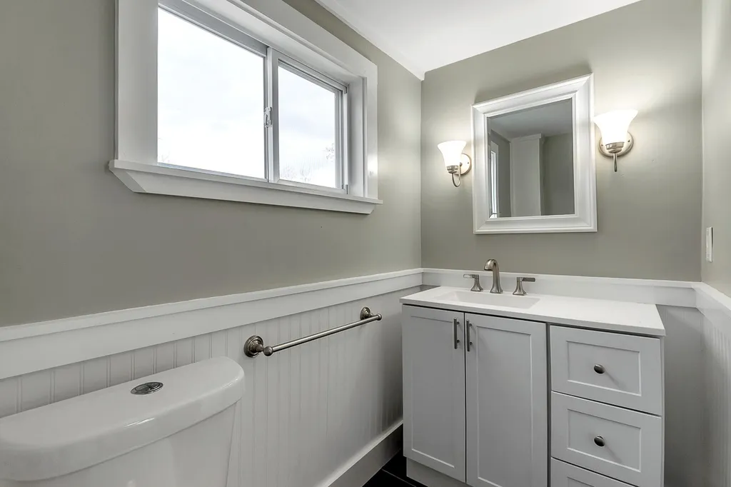 57 South Main Street Newton NH 03858
