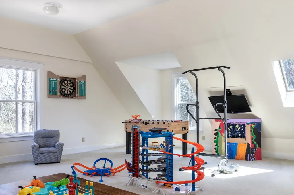 6659 Spear Street Charlotte VT 05445