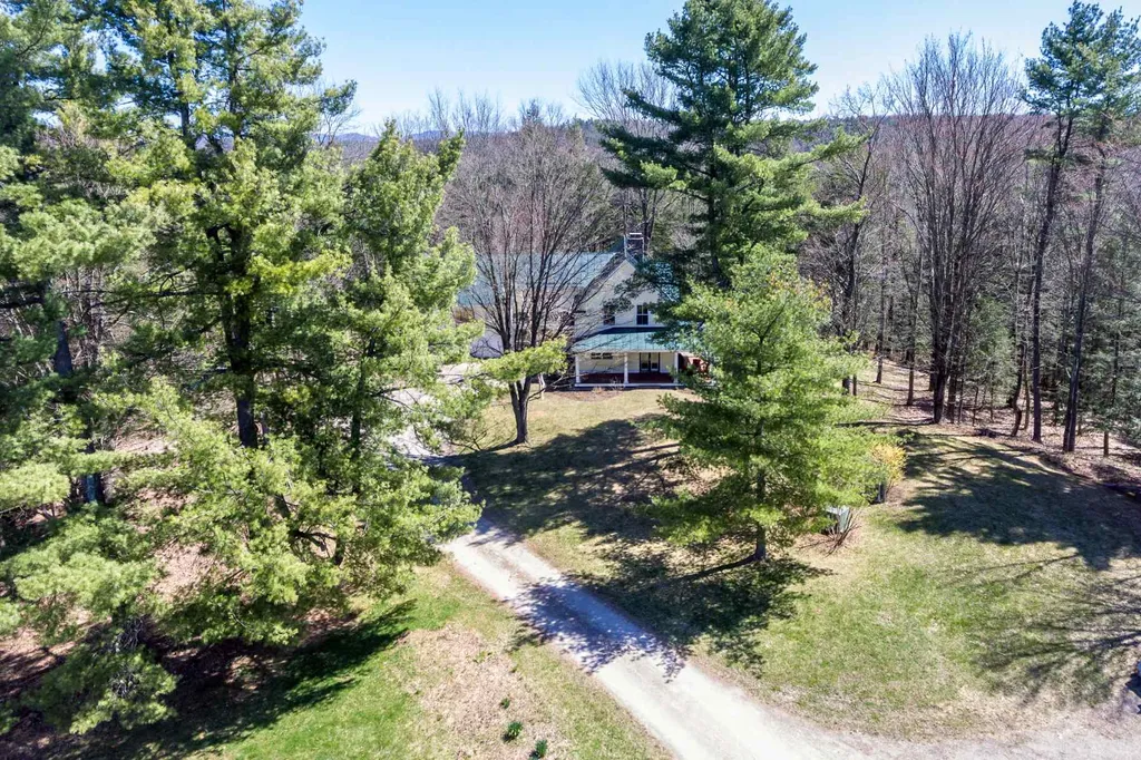 6659 Spear Street Charlotte VT 05445
