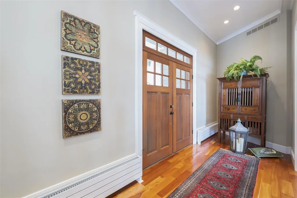27 Umbrella Point Wolfeboro NH 03894