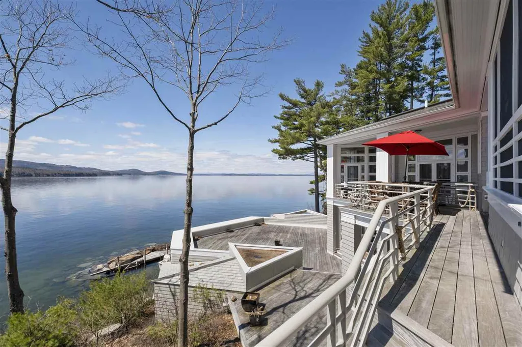 27 Umbrella Point Wolfeboro NH 03894