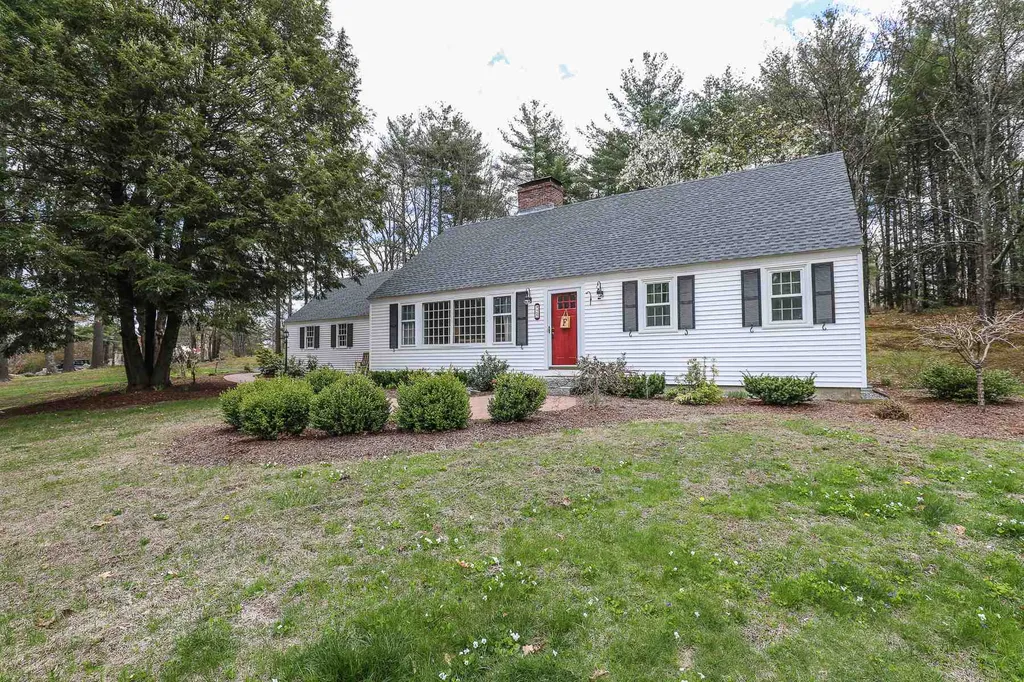 25 Smith Road Bedford NH 03110