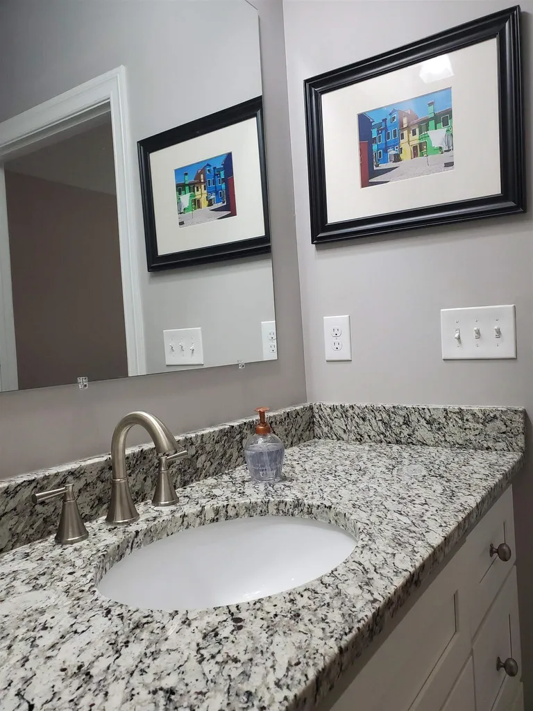 42 Cielo Drive Dover NH 03820