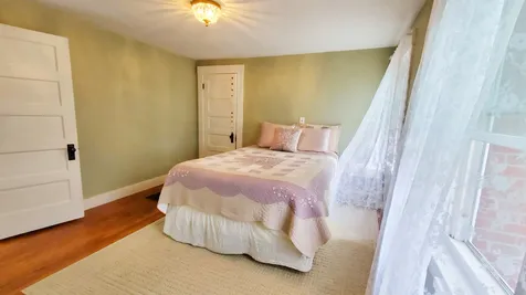 92 Belknap Street Laconia NH 03246