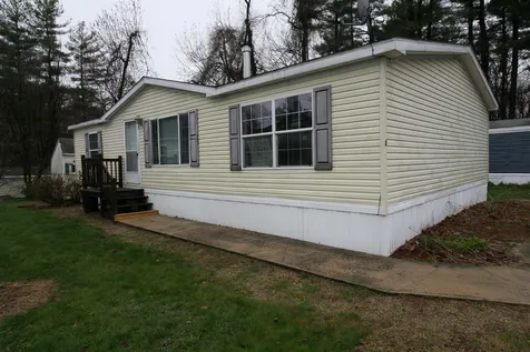 3 Darlene Lane Litchfield NH 03052