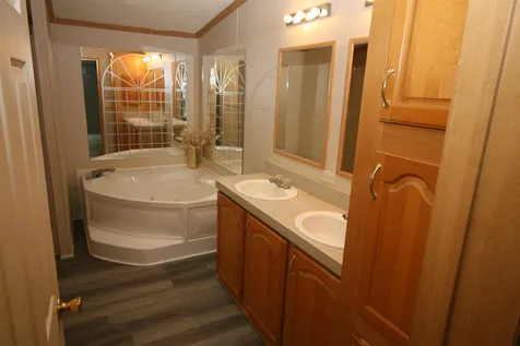 3 Darlene Lane Litchfield NH 03052