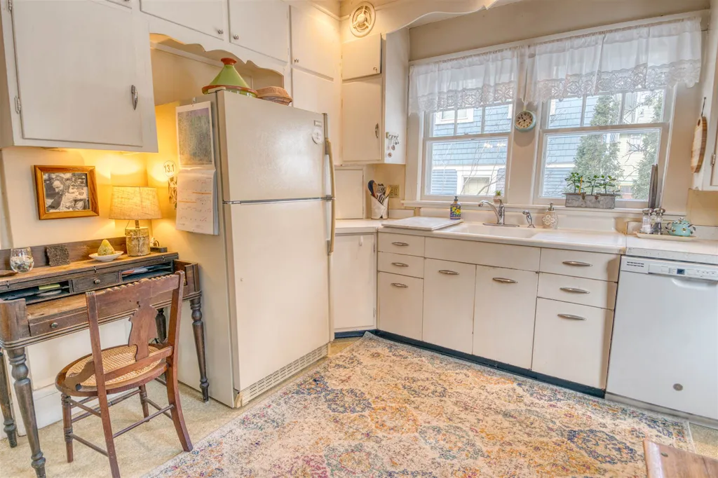 406 South Winooski Avenue Burlington VT 05401