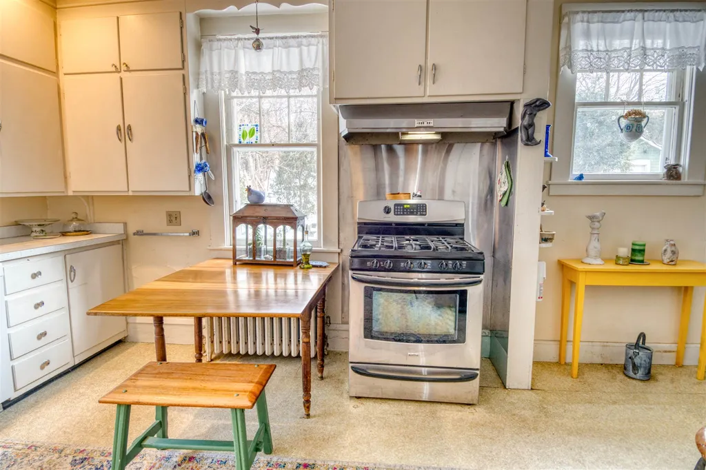 406 South Winooski Avenue Burlington VT 05401