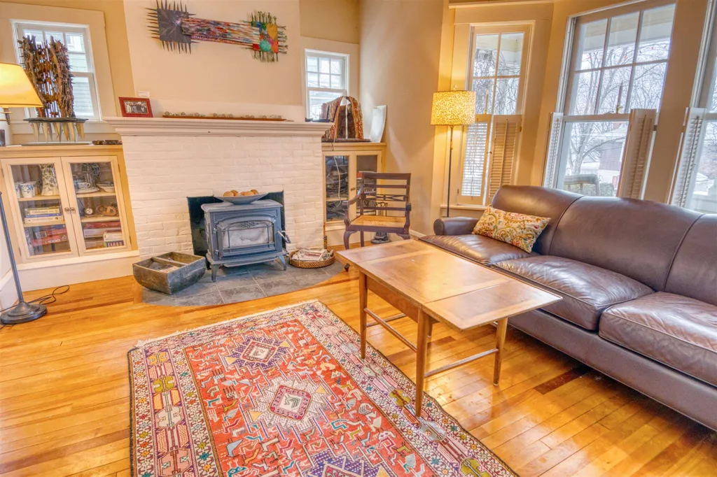 406 South Winooski Avenue Burlington VT 05401