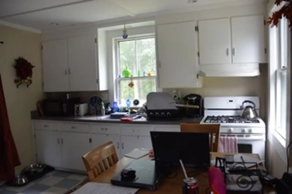 208 North Haverhill Road Kensington NH 03833