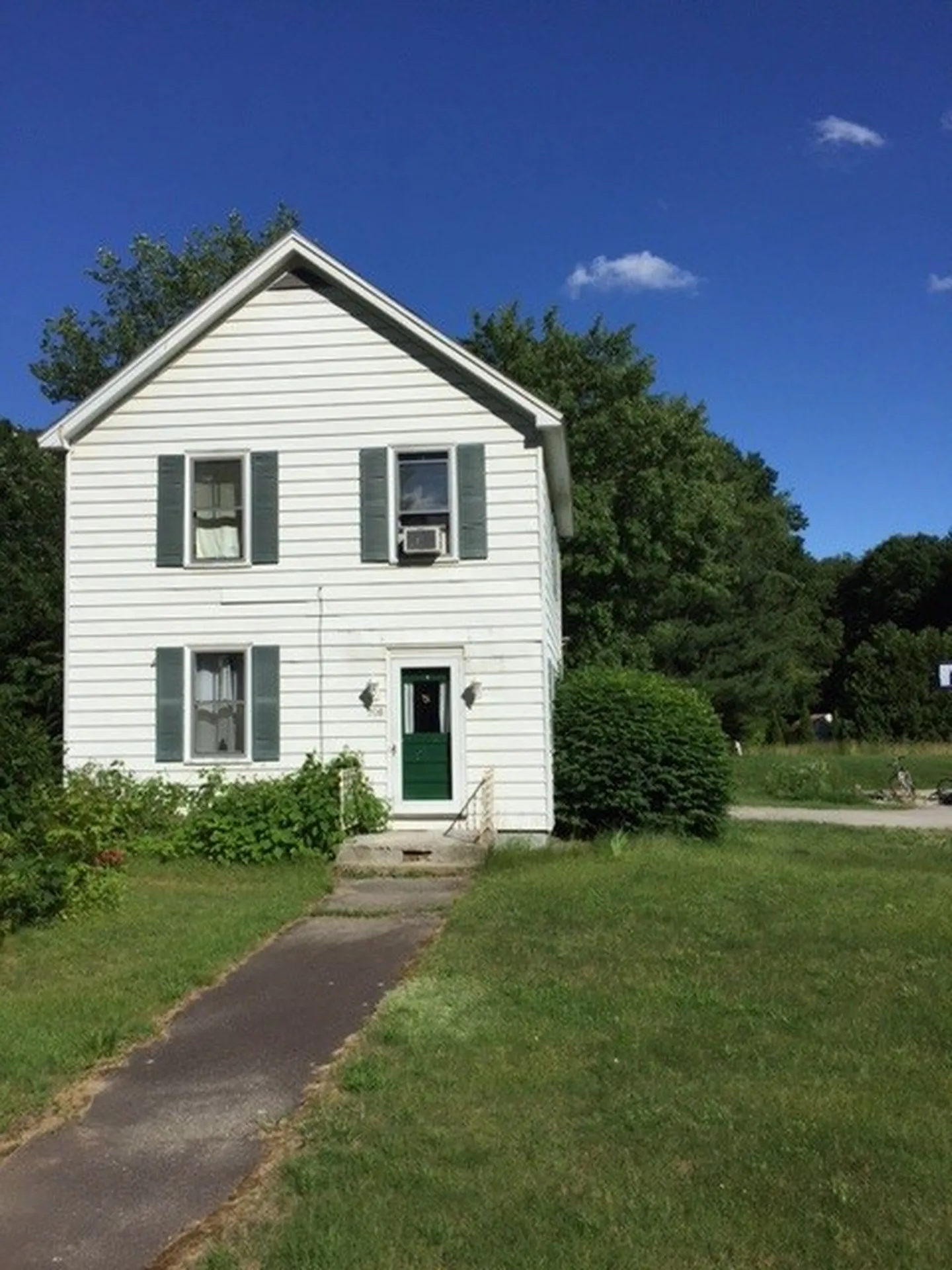 208 North Haverhill Road Kensington NH 03833