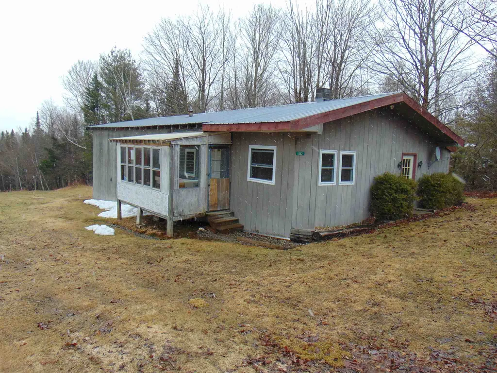 1842 Pond Hill Road, Lunenburg VT Real Estate Listing MLS 4803723 Teamner