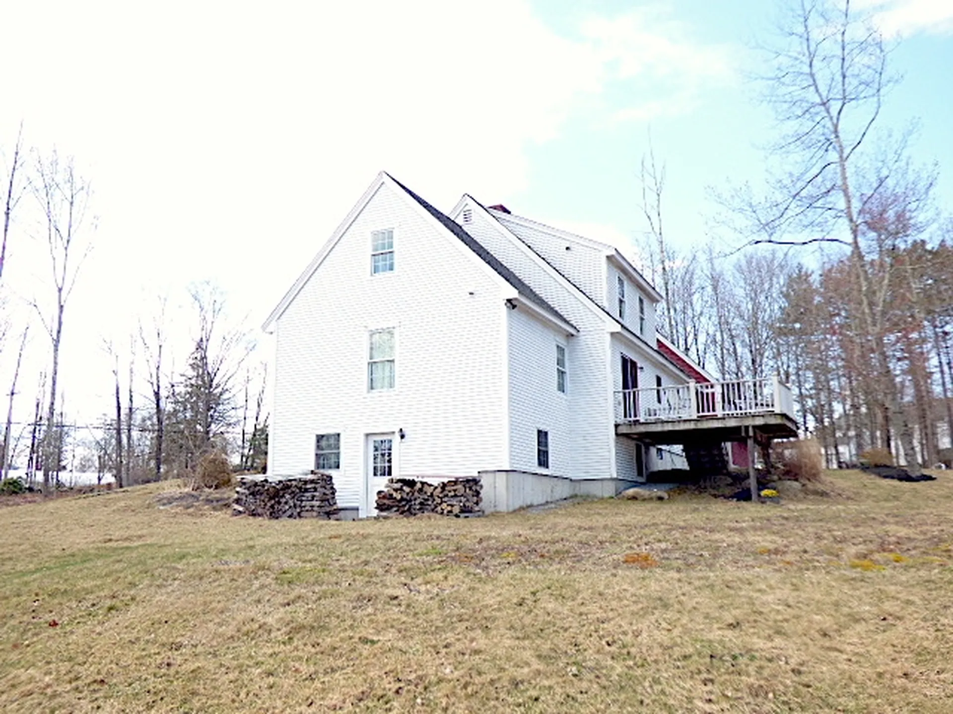 1033 Long Street Webster NH 03303