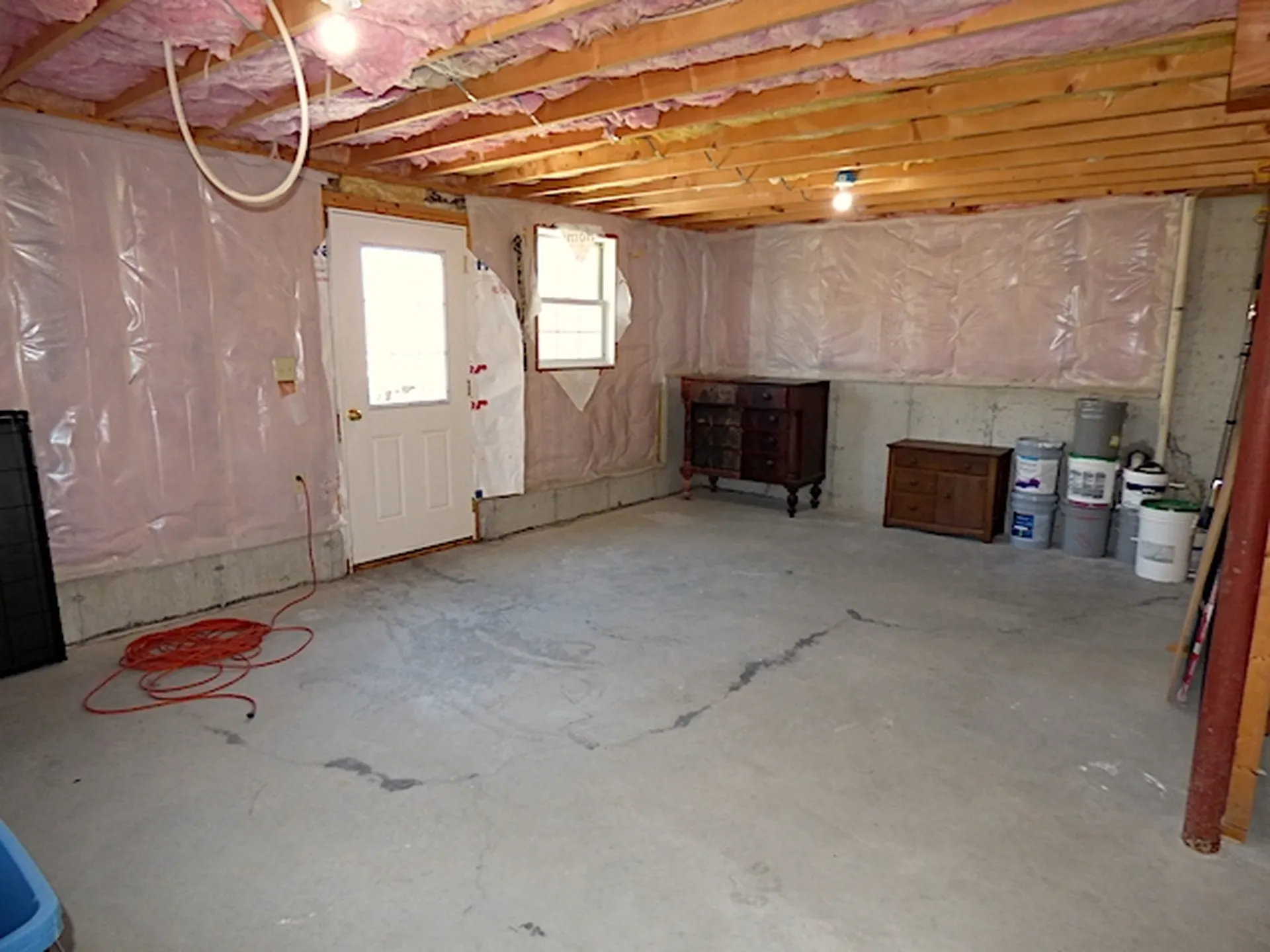 1033 Long Street Webster NH 03303