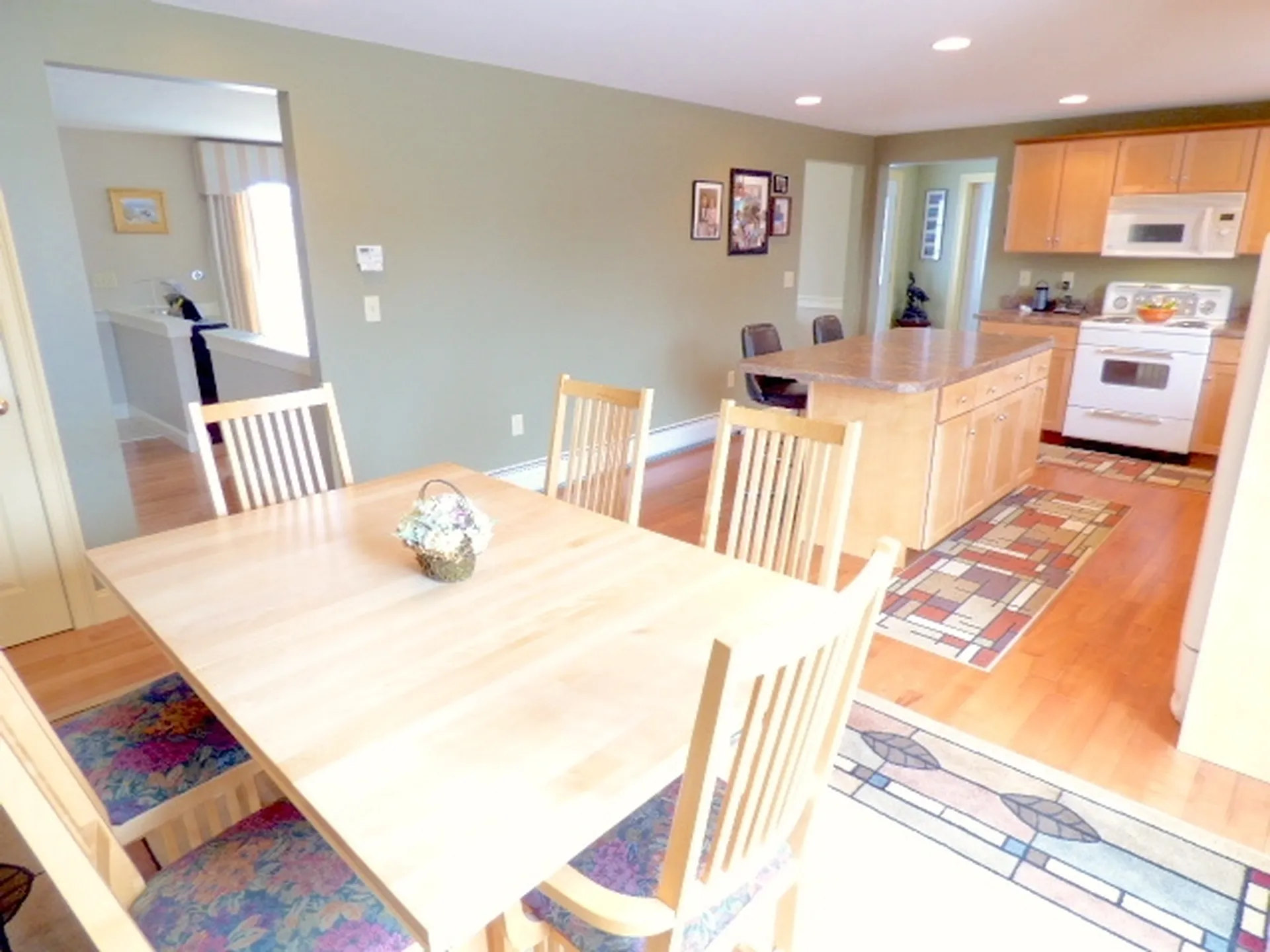 1033 Long Street Webster NH 03303