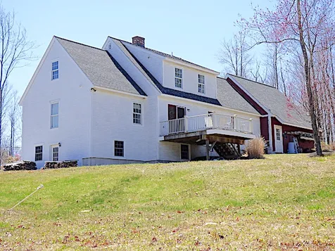 1033 Long Street Webster NH 03303