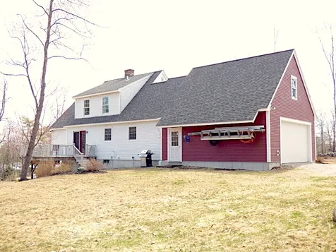 1033 Long Street Webster NH 03303
