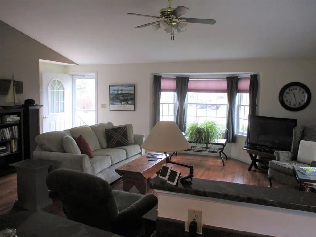 3 Capitol Circle Rochester NH 03867