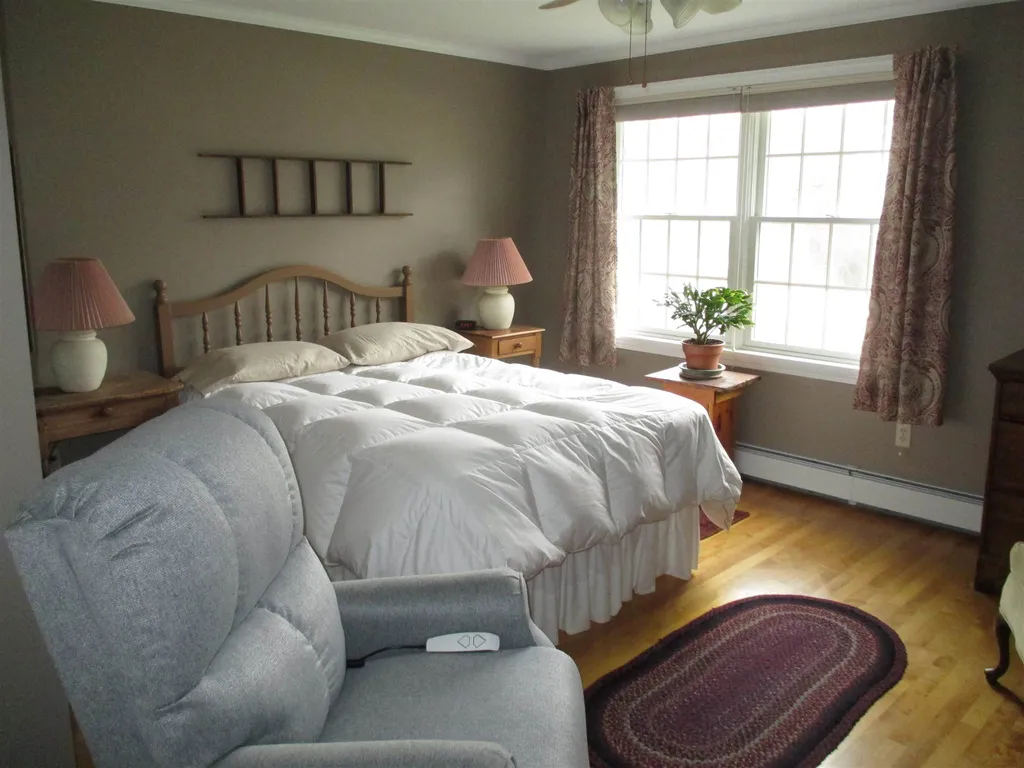 3 Capitol Circle Rochester NH 03867