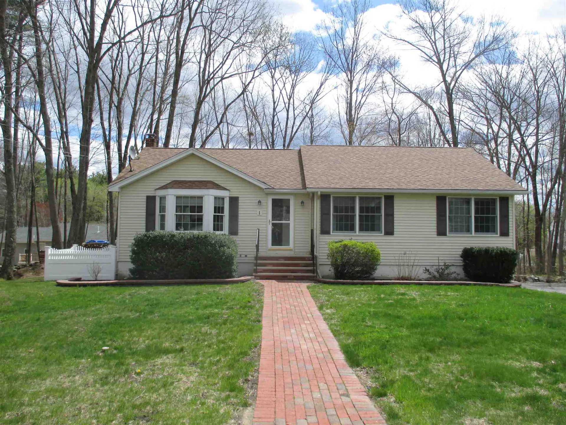 3 Capitol Circle Rochester NH 03867