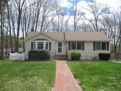 3 Capitol Circle Rochester NH 03867