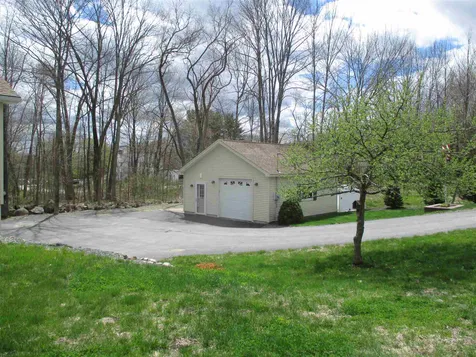3 Capitol Circle Rochester NH 03867