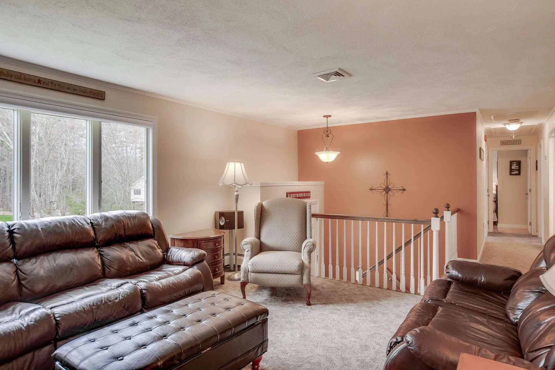 10 Jay Drive Londonderry NH 03053