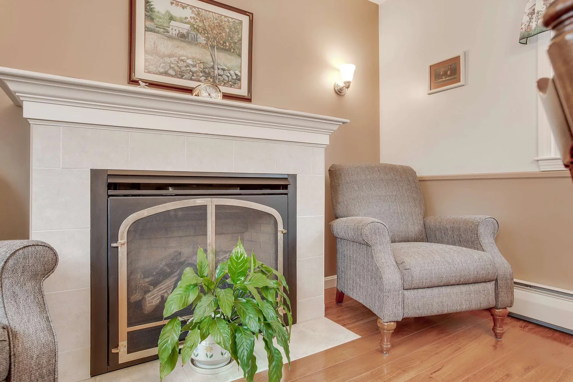 10 Jay Drive Londonderry NH 03053