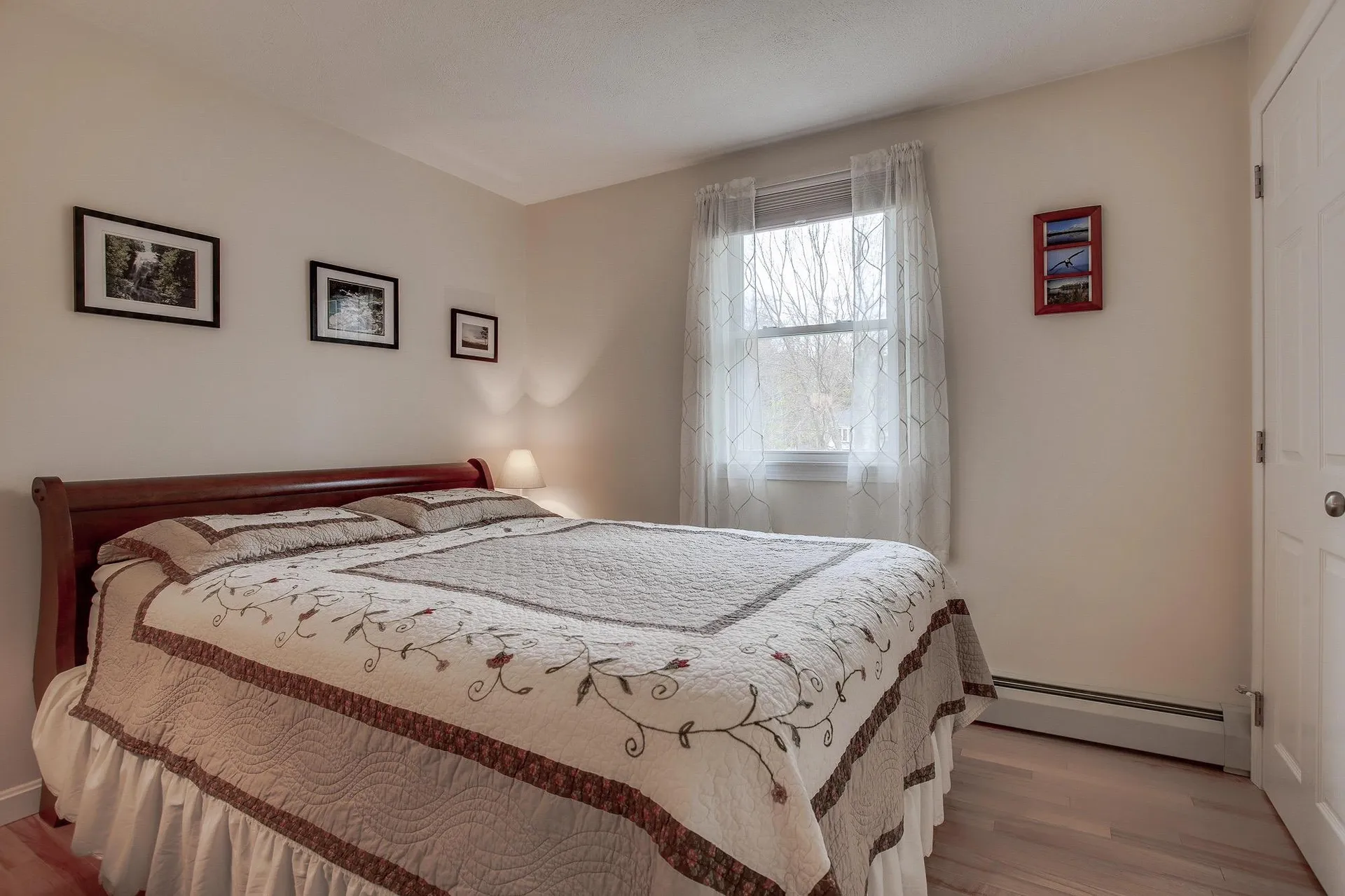 10 Jay Drive Londonderry NH 03053
