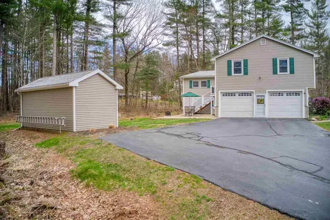 10 Jay Drive Londonderry NH 03053