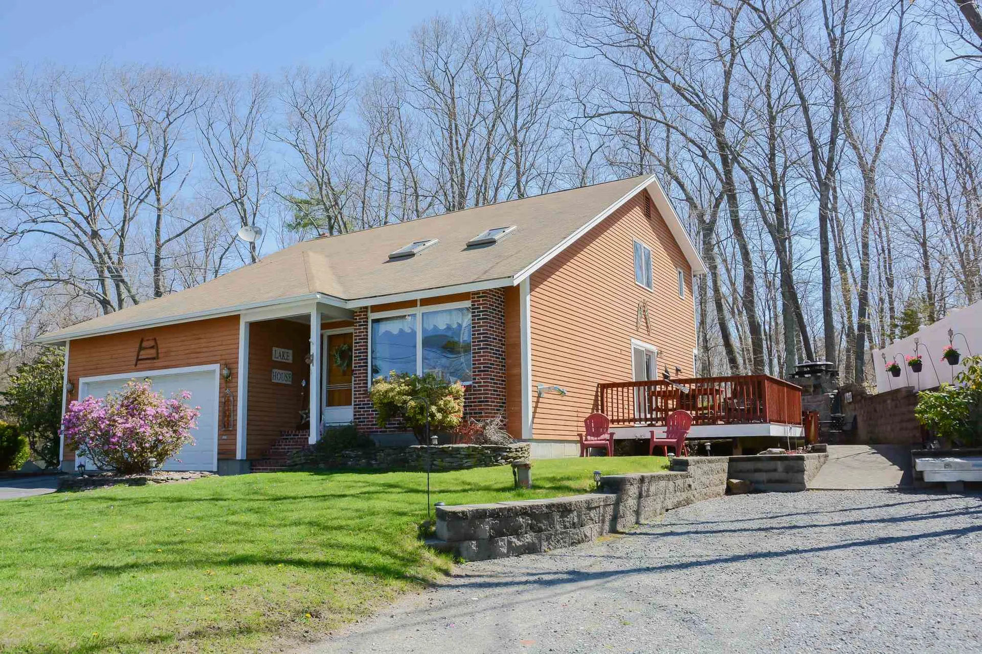23 Woekel Circle Pelham NH 03076