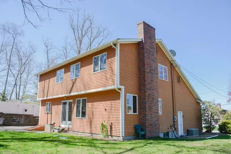 23 Woekel Circle Pelham NH 03076