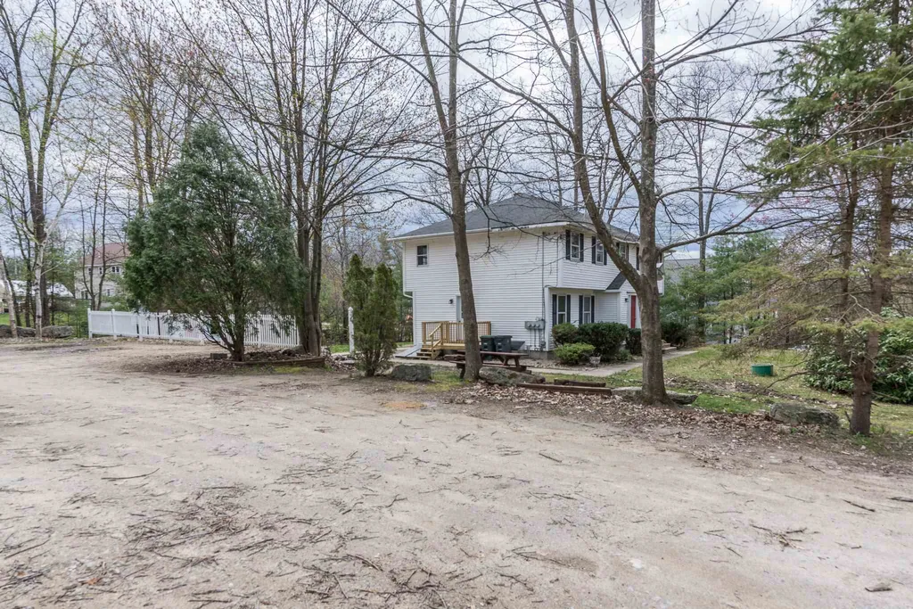49 Farmer Road Hooksett NH 03106